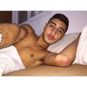Besoin de chaleur humaine maintenant Malo - rencontre-Naturiste-Le Mans
